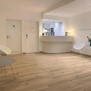 Francais *** Luxembourg