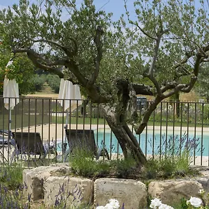 https://domaine-du-mas-foucray.fr-provencehotel.com